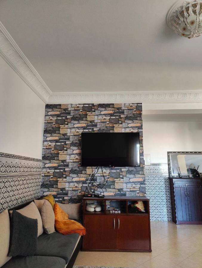 Elegant 2-Bedroom Tangiers City Appartment With Beautiful Terrace Exterior photo