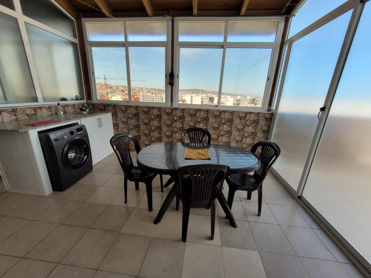Elegant 2-Bedroom Tangiers City Appartment With Beautiful Terrace Exterior photo